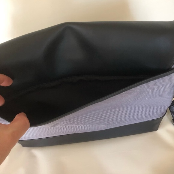 COACH Leather and Nylon Messenger Crossbody Bag - Picture 5 of 8